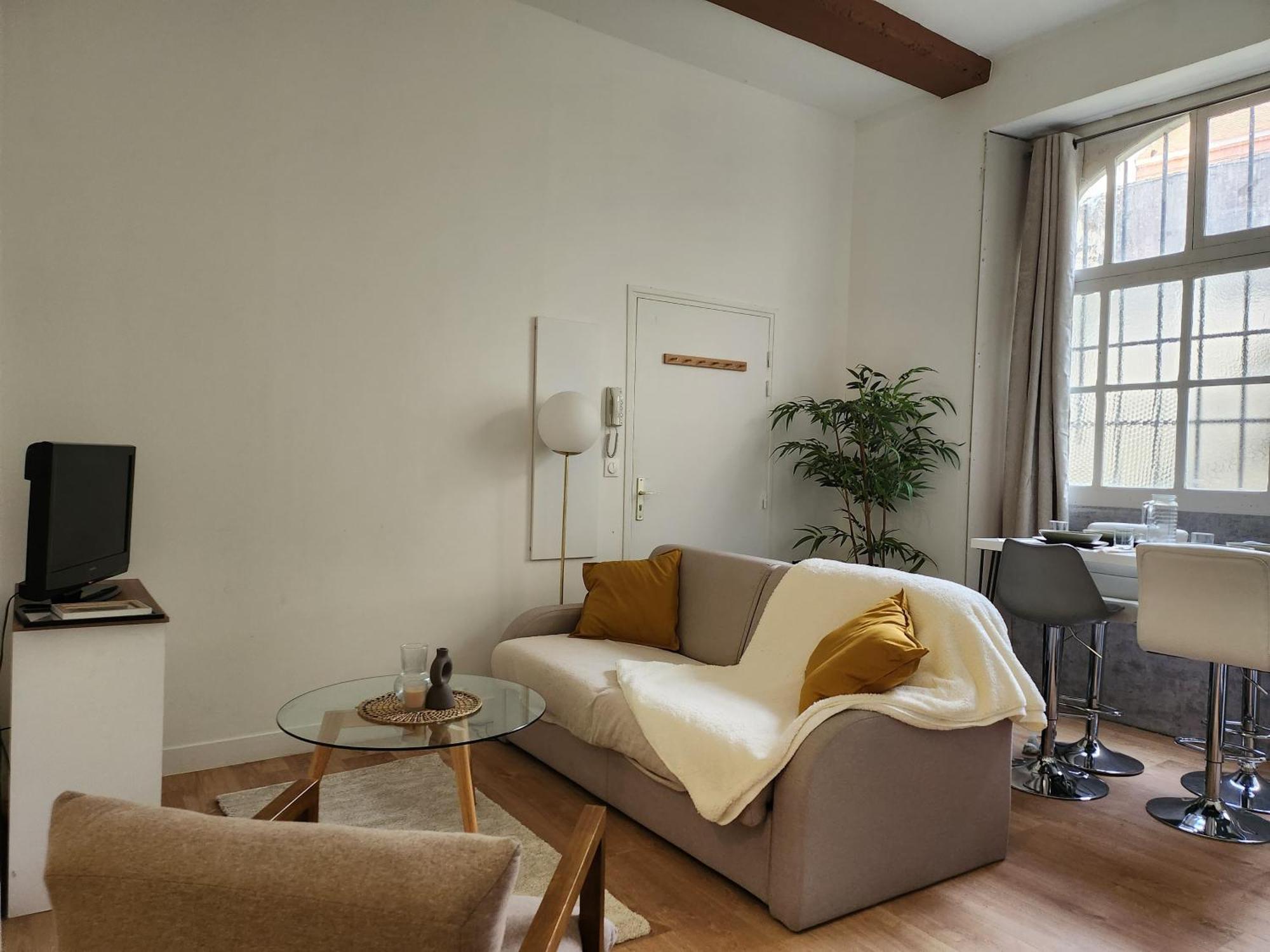 L'At3Lier D'Orthez Apartment Екстериор снимка
